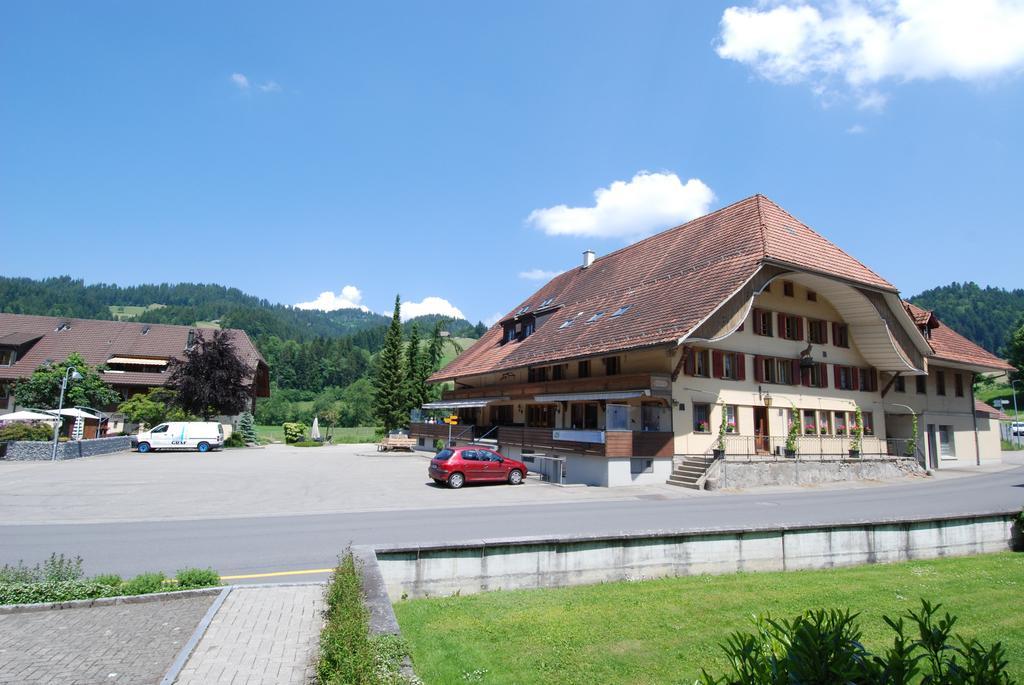 ホテル Hirschen Eggiwil エクステリア 写真